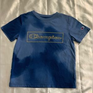 Champion t-shirt